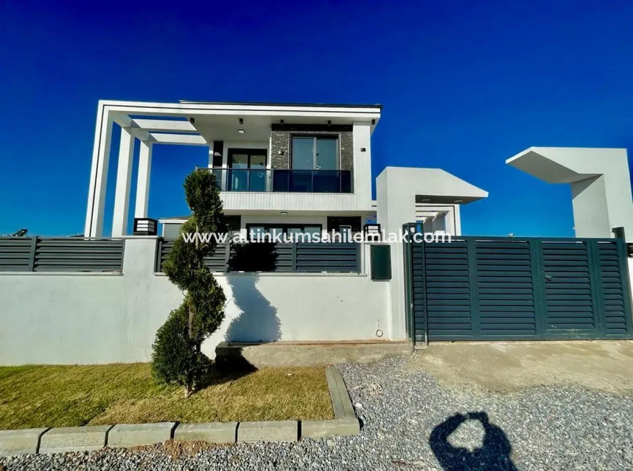 Didim Efelerde Satılık Ultra Lüks 3+1 Havuzlu Villa