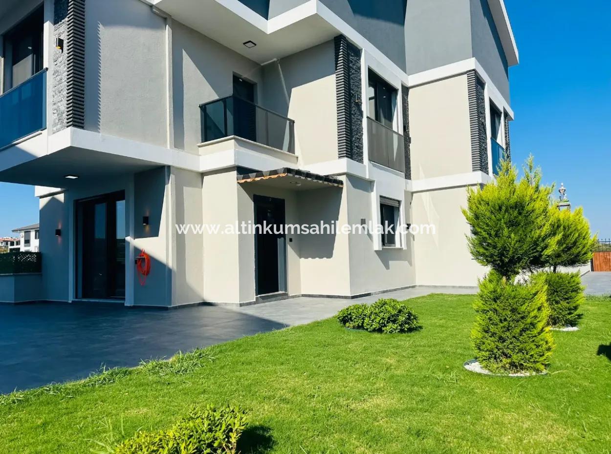 Bu Fiyata  Villa Yok... Didim Efeler Mahallesinde Acil Satılık 3+1 Villa.