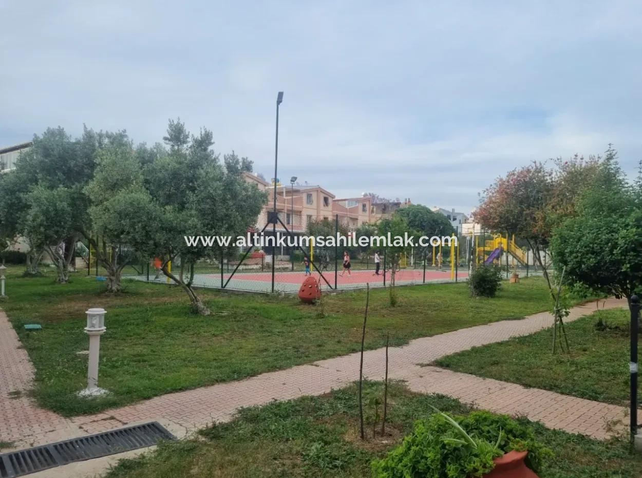 Didim Efeler Mahallesinde Satılık 5+1 Havuzlu Site İçerisinde  Köşe Başı Villa