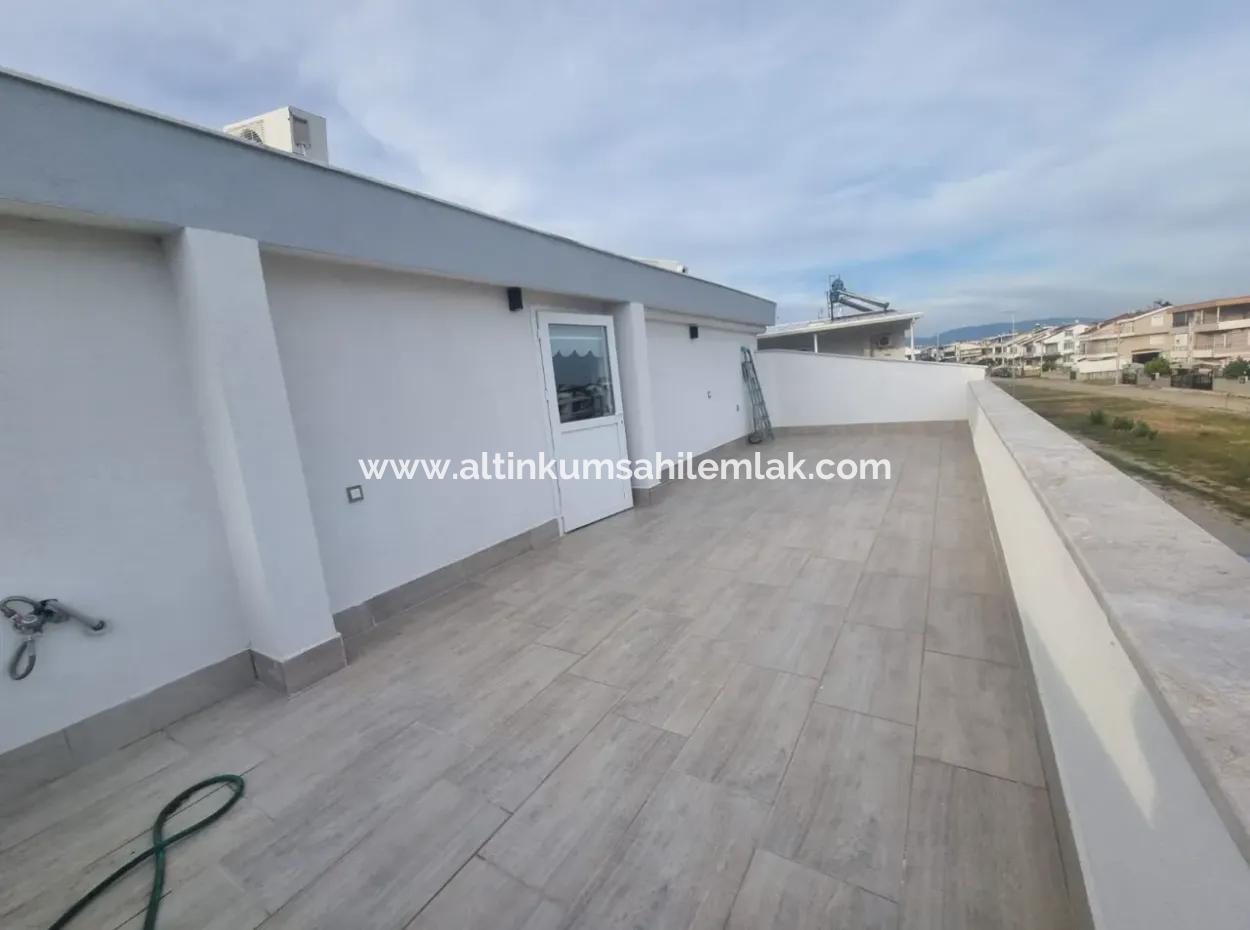 Didim Efeler Mahallesinde Satılık 5+1 Havuzlu Site İçerisinde  Köşe Başı Villa