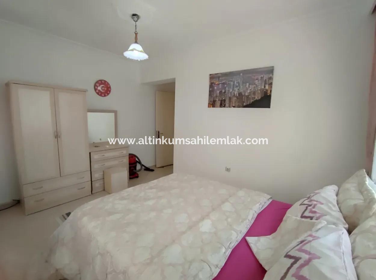 Altınkum Mahallesinde Acilen Satılık Havuzlu 2+1 Eşyalı Daire