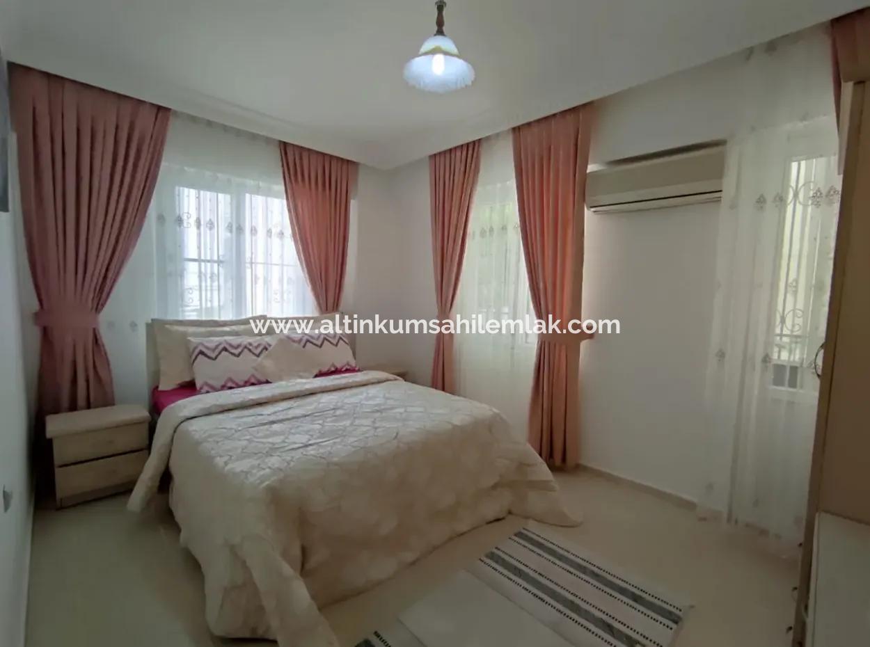 Altınkum Mahallesinde Acilen Satılık Havuzlu 2+1 Eşyalı Daire