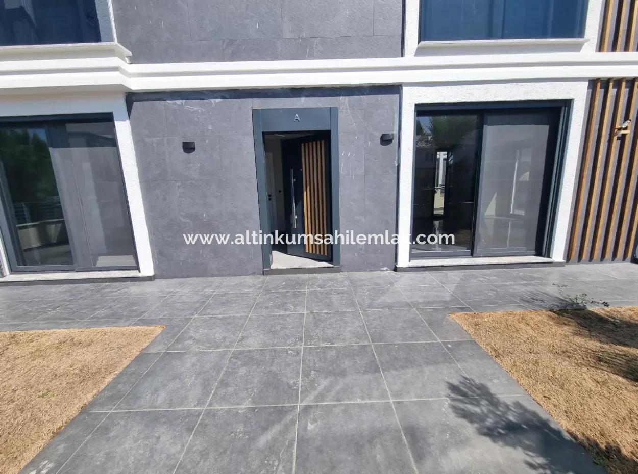 Didim Altınkumda Satılık 4+1 Ayrı Mutfak Havuzlu Müstakil Villa