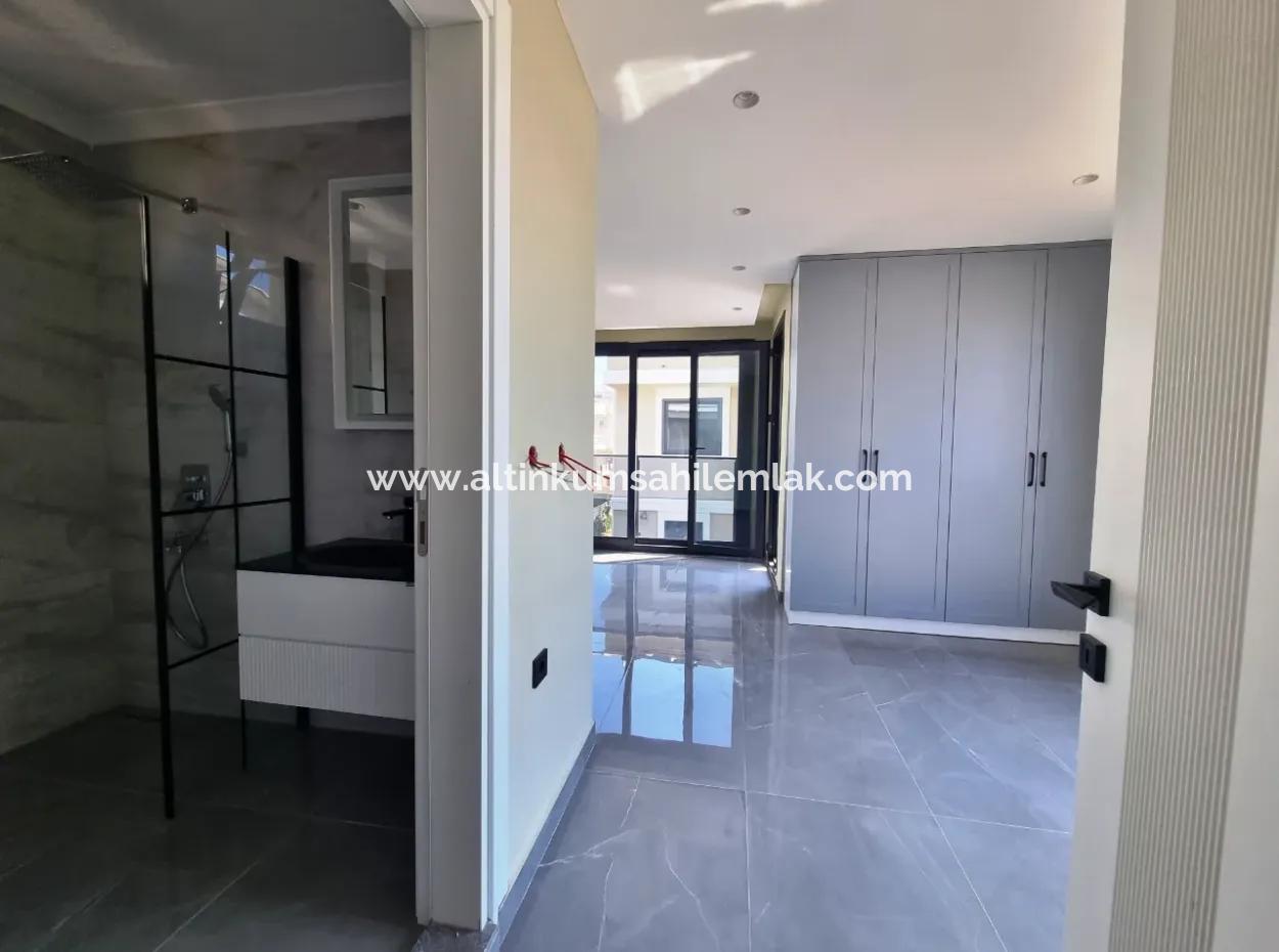 Didim Altınkumda Satılık 4+1 Ayrı Mutfak Havuzlu Müstakil Villa