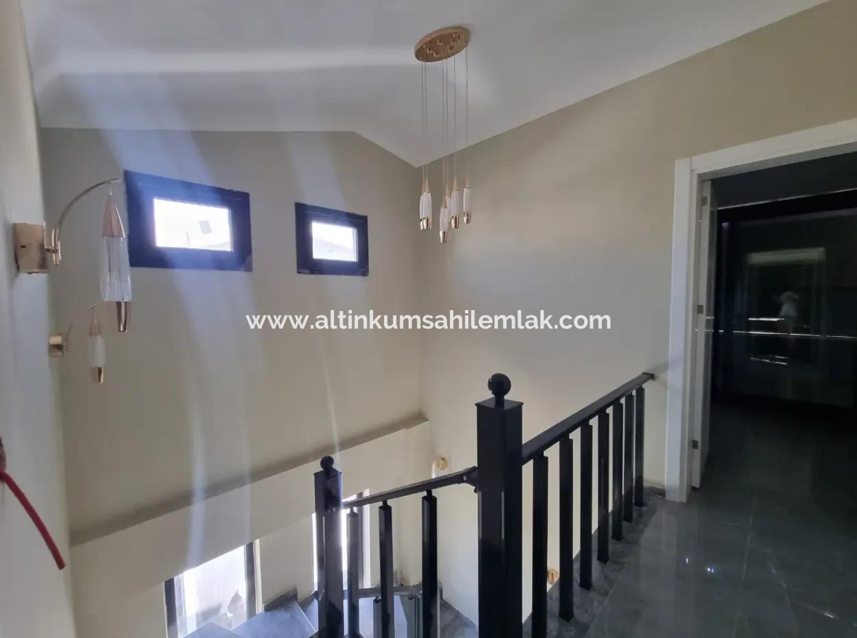 Didim Altınkumda Satılık 4+1 Ayrı Mutfak Havuzlu Müstakil Villa