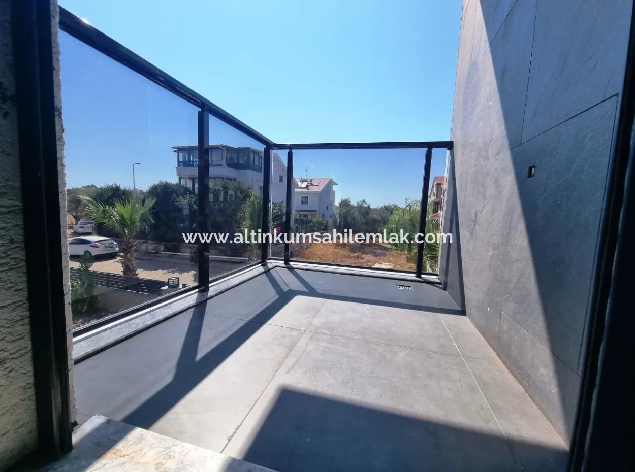 Didim Altınkumda Satılık 4+1 Ayrı Mutfak Havuzlu Müstakil Villa