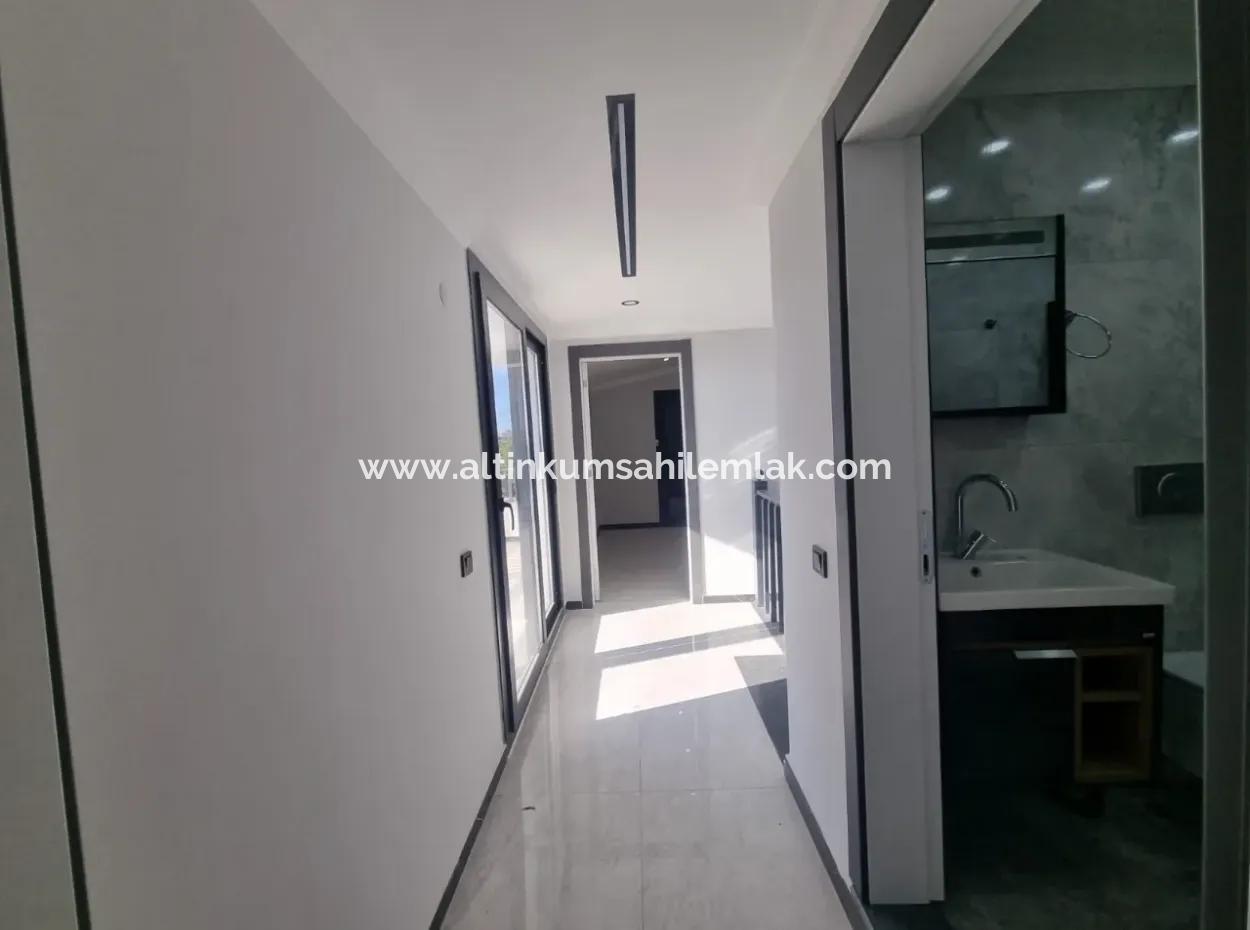 Didim Efeler Mahallesinde Satılık 4+1 Ayrı Mutfaklı Havuzlu Müstakil Villa