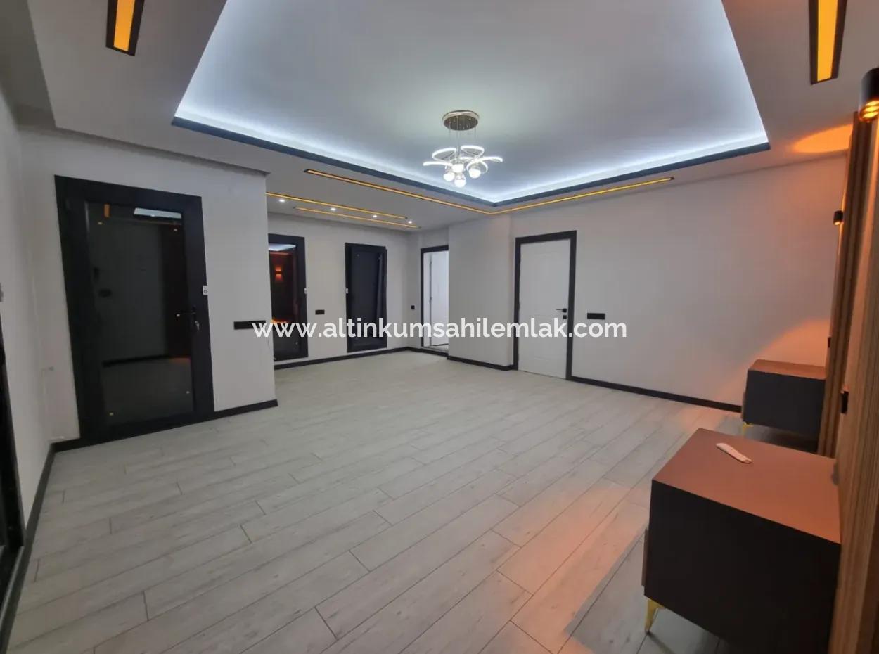 Didim Efeler Mahallesinde Satılık 4+1 Ayrı Mutfaklı Havuzlu Müstakil Villa