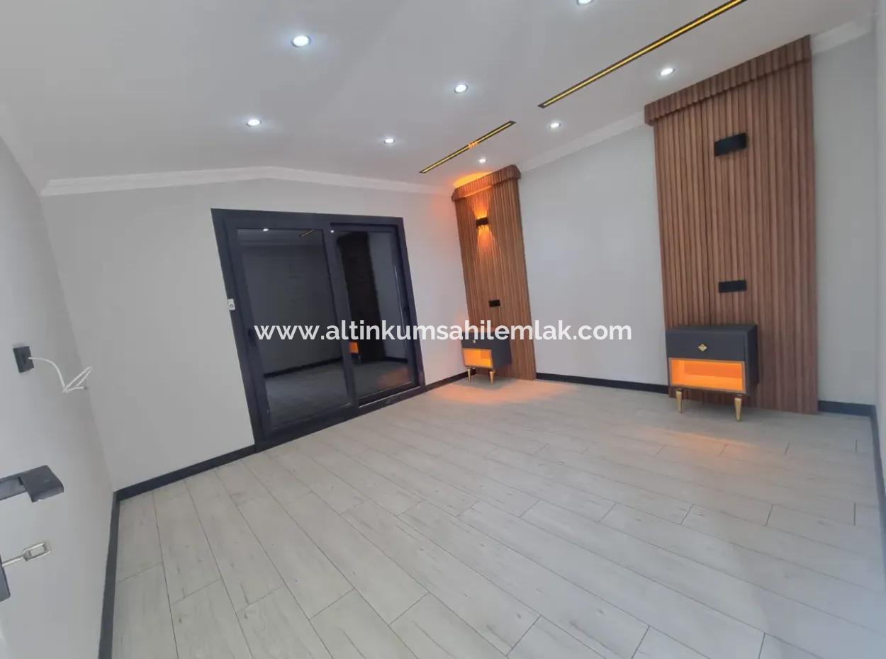 Didim Efeler Mahallesinde Satılık 4+1 Ayrı Mutfaklı Havuzlu Müstakil Villa