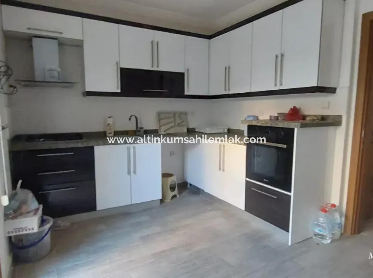 Didim Efeler Mahallesinde Satılık 4+1 Bahçeli Villa