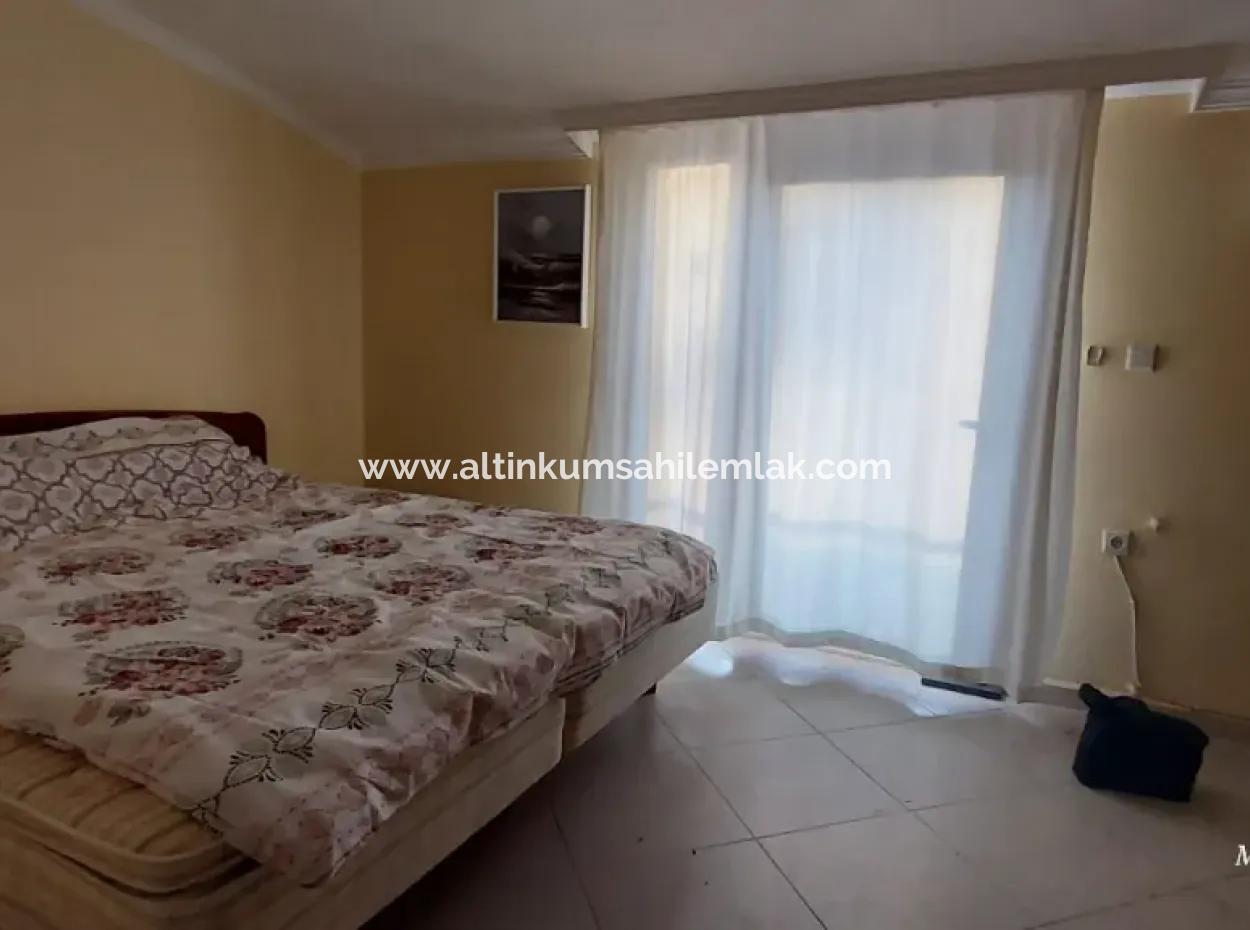 Didim Efeler Mahallesinde Satılık 4+1 Bahçeli Villa