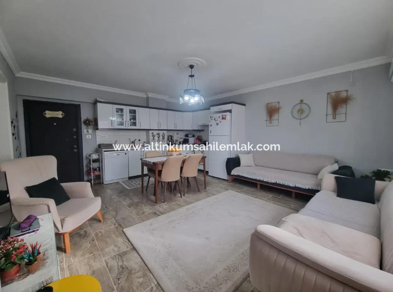 Efeler Mahallesinde Satılık 2+1 Asansörlü Ferah Daire