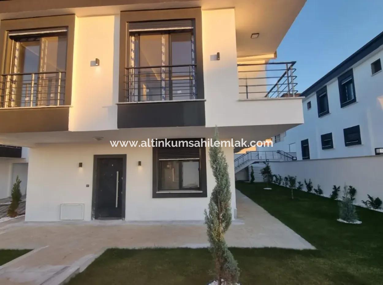 Altınkum Sahil Emlaktan Didimde Satılık Uygun Fiyata Kelepir Villa