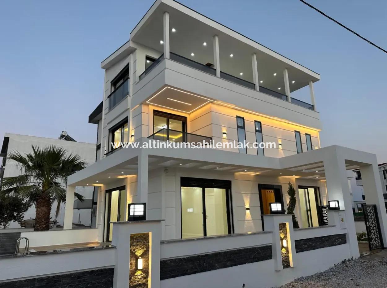 Didim Efeler Mahallesi Satılık Müstakil Villa, Havuzlu Ev