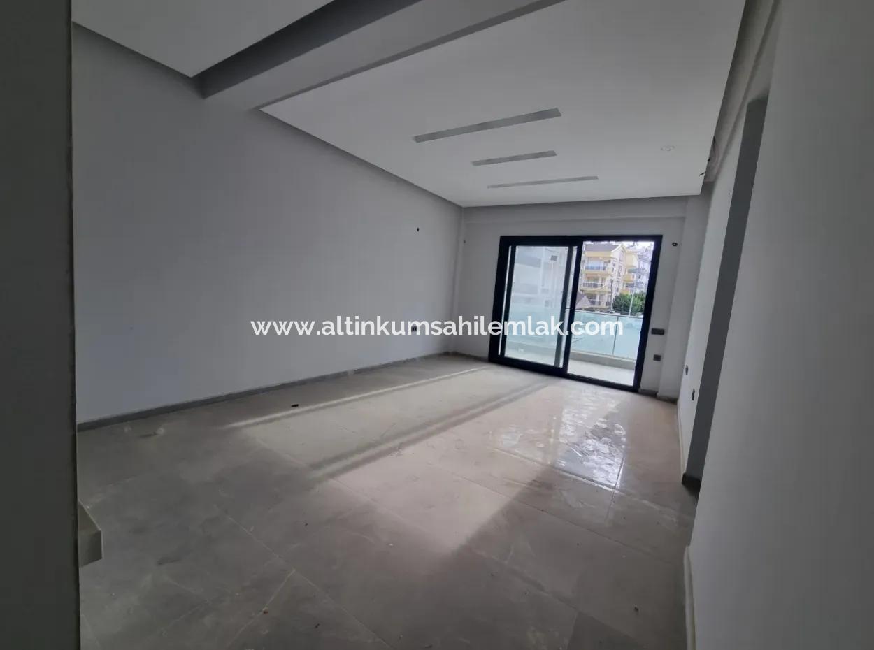 Didim Altınkum Mahallesinde Satılık Havuzlu Sitede 2+1 Daire