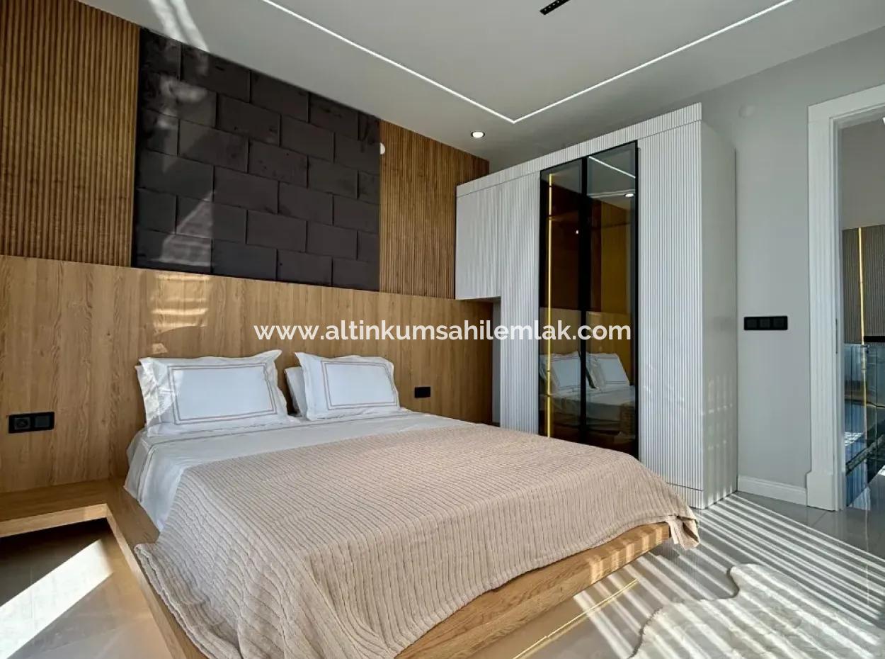 Didim Hisar Mahallesinde Satılık 5+1 Lüks Villa