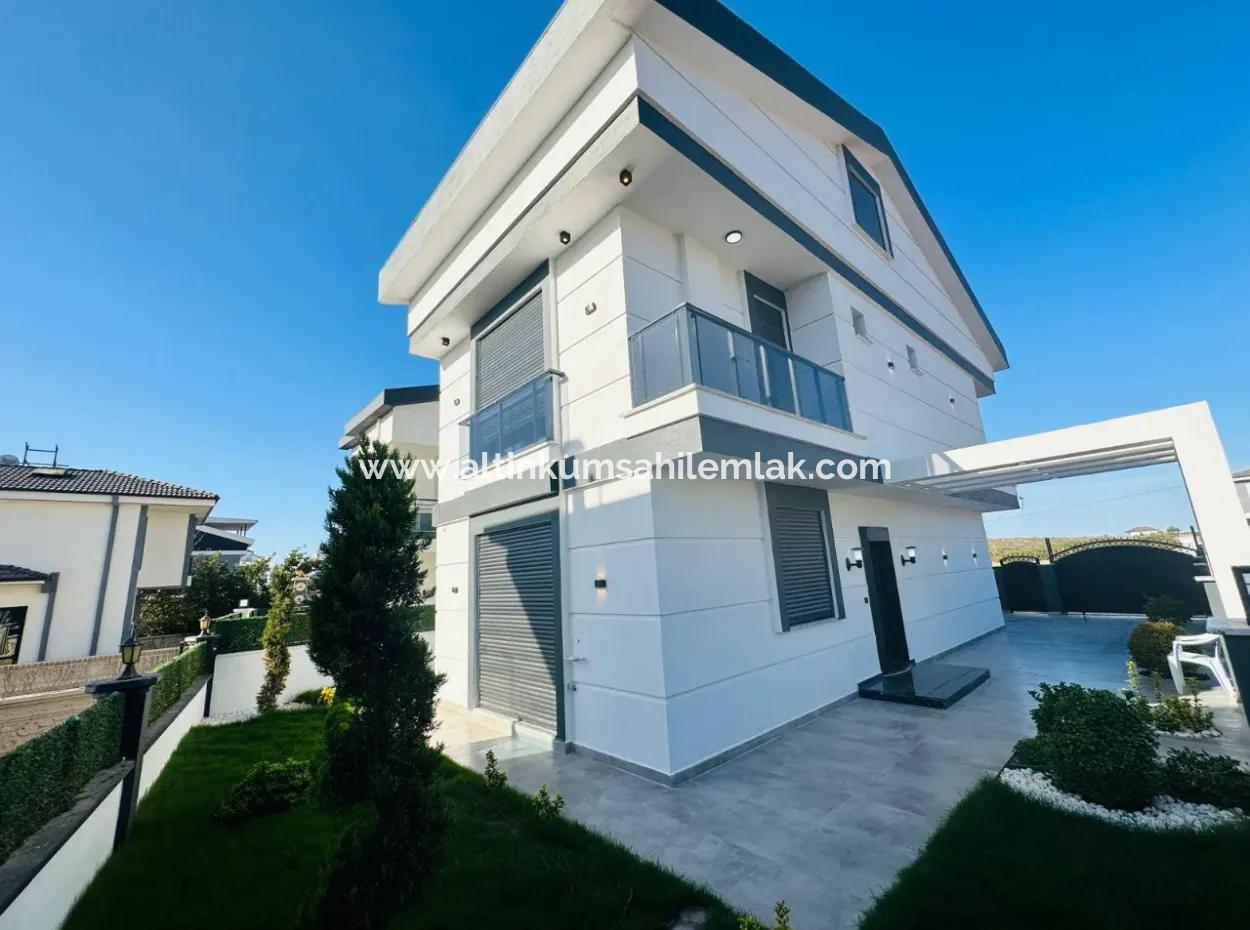 Didim Efeler Mahallesi Satılık Müstakil Villa