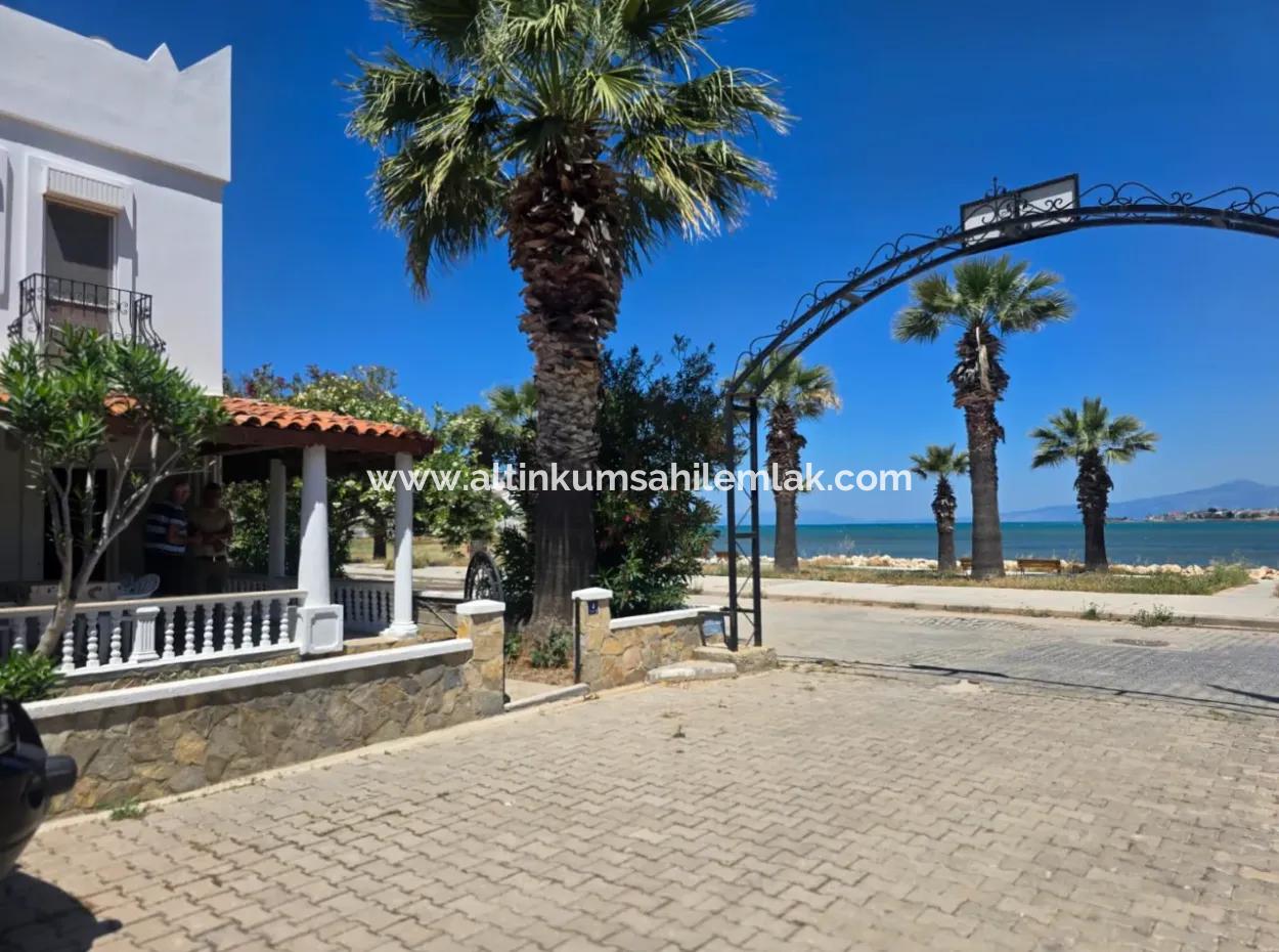 Didim Mavişehir Sedefkoy Sitesinde Deniz Sıfır Köşe Başı Full Eşyalı 3+1 Villa