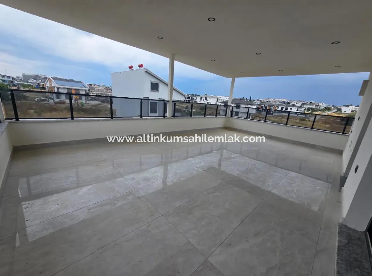 Hisar Mahallesinde Satılık 3+1 Villa