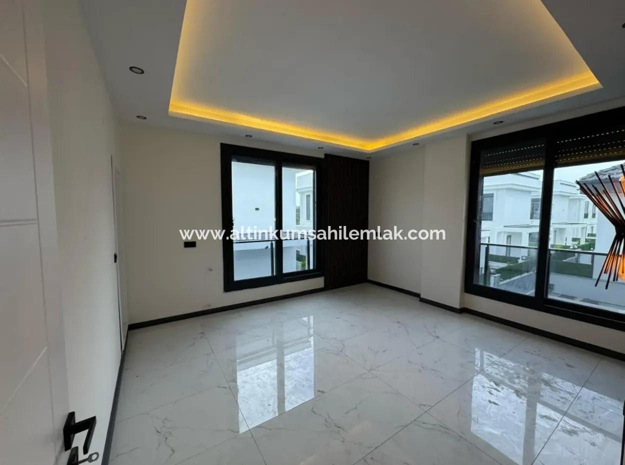 Didim Altınkum Çamlık Mahallesinde Satılık 3+1 Villa