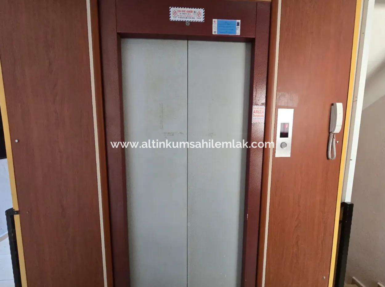 Altınkum’da Kaçırılmayacak Fırsat 2+1 Daire! Plaja Yürüme Mesafesinde | Havuzlu Sitede | Full Eşyalı | Masrafsız | Giriş Kat