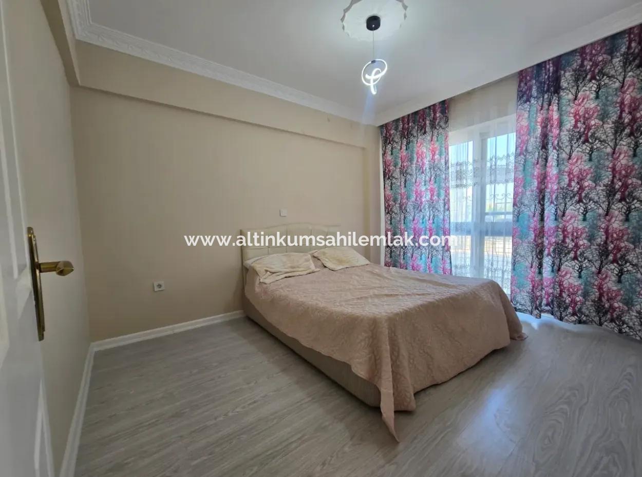 Altınkum’da Kaçırılmayacak Fırsat 2+1 Daire! Plaja Yürüme Mesafesinde | Havuzlu Sitede | Full Eşyalı | Masrafsız | Giriş Kat