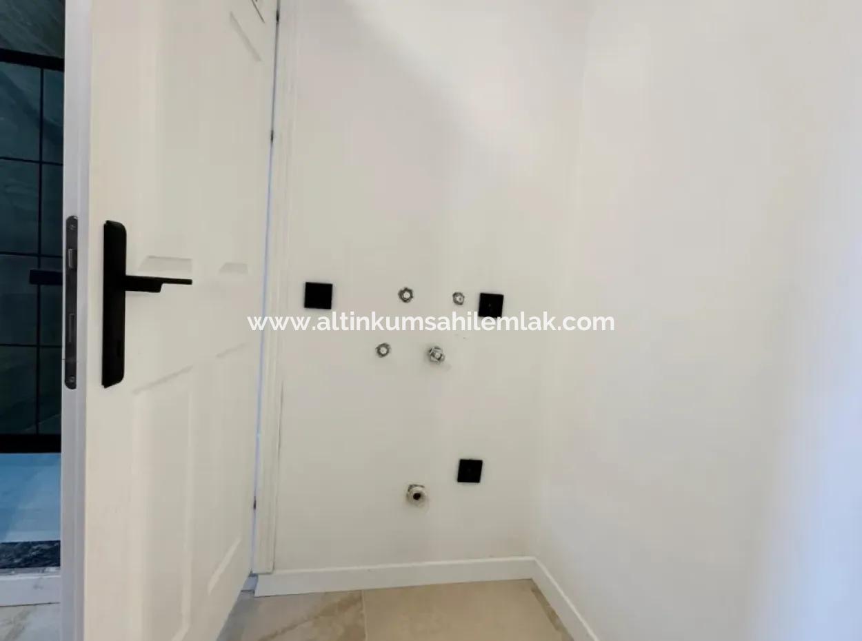 Didim Efeler Mahallesinde Satılık 2+1 Geniş Daire