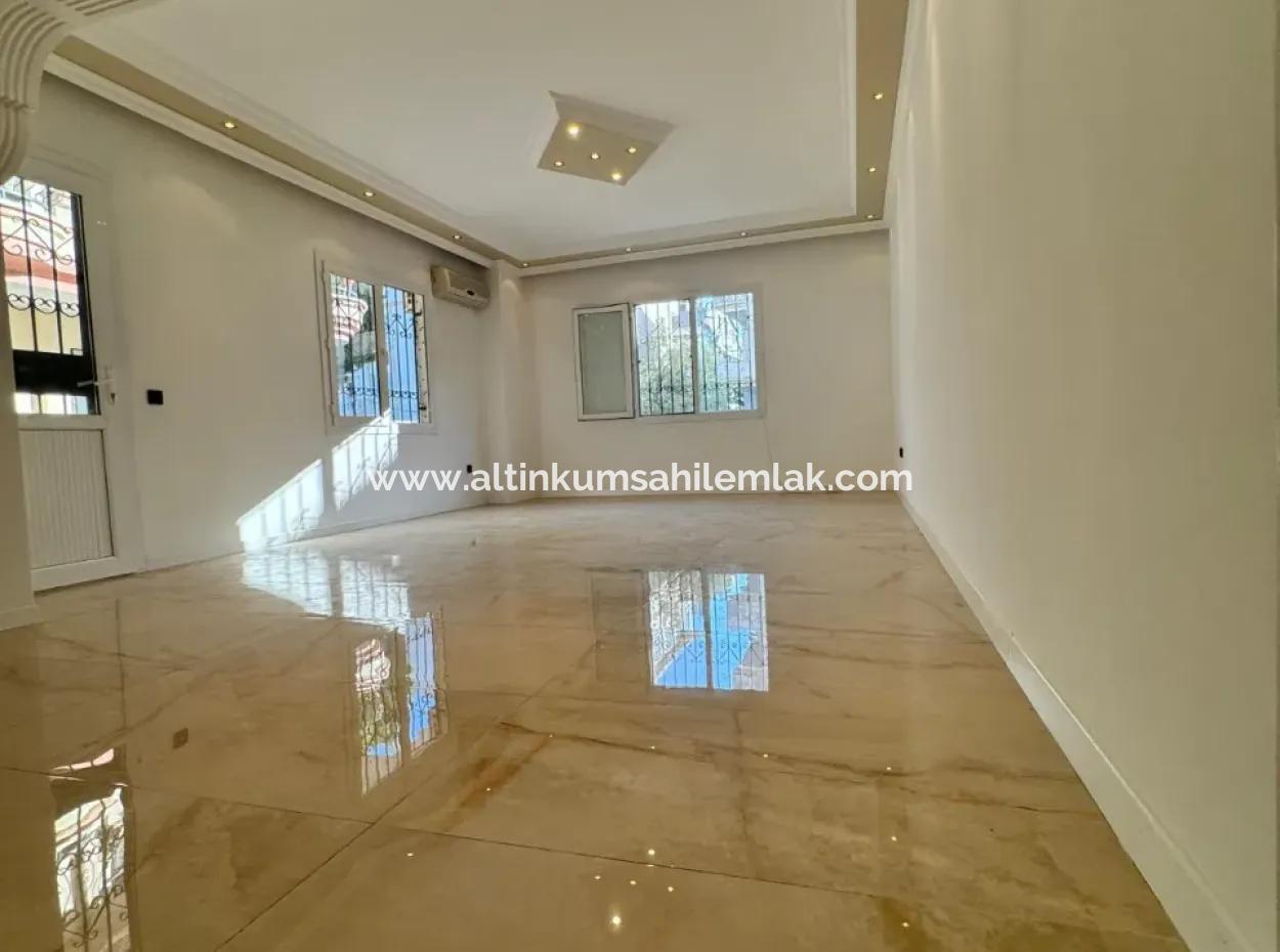 Didim Efeler Mahallesinde Satılık 2+1 Geniş Daire