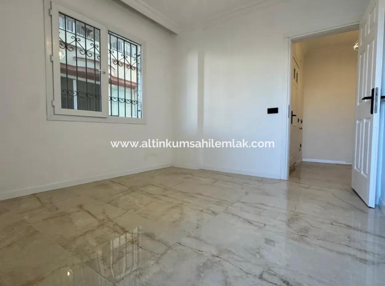 Didim Efeler Mahallesinde Satılık 2+1 Geniş Daire