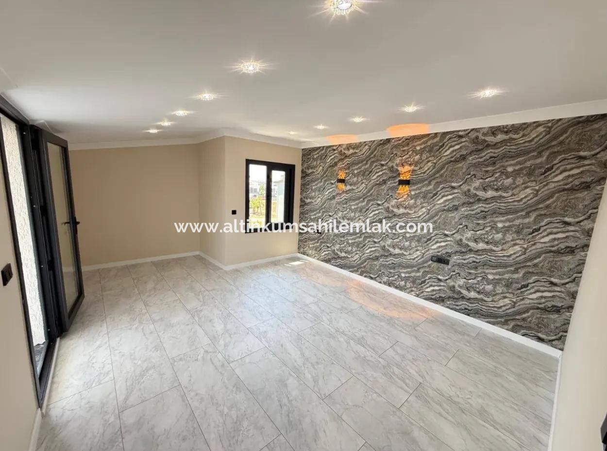 Didim Altınkumda Satılık 5+1 Ayrı Mutfak Müstakil Villa