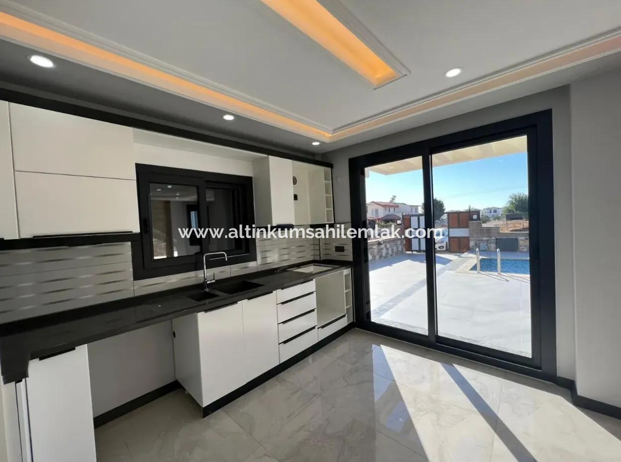 Didim Efeler Mahallesinde Satılık 5+1 Lüx Villa