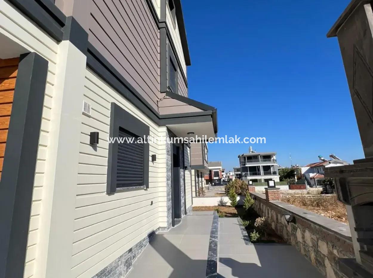 Didim Efeler Mahallesinde Satılık 5+1 Lüx Villa