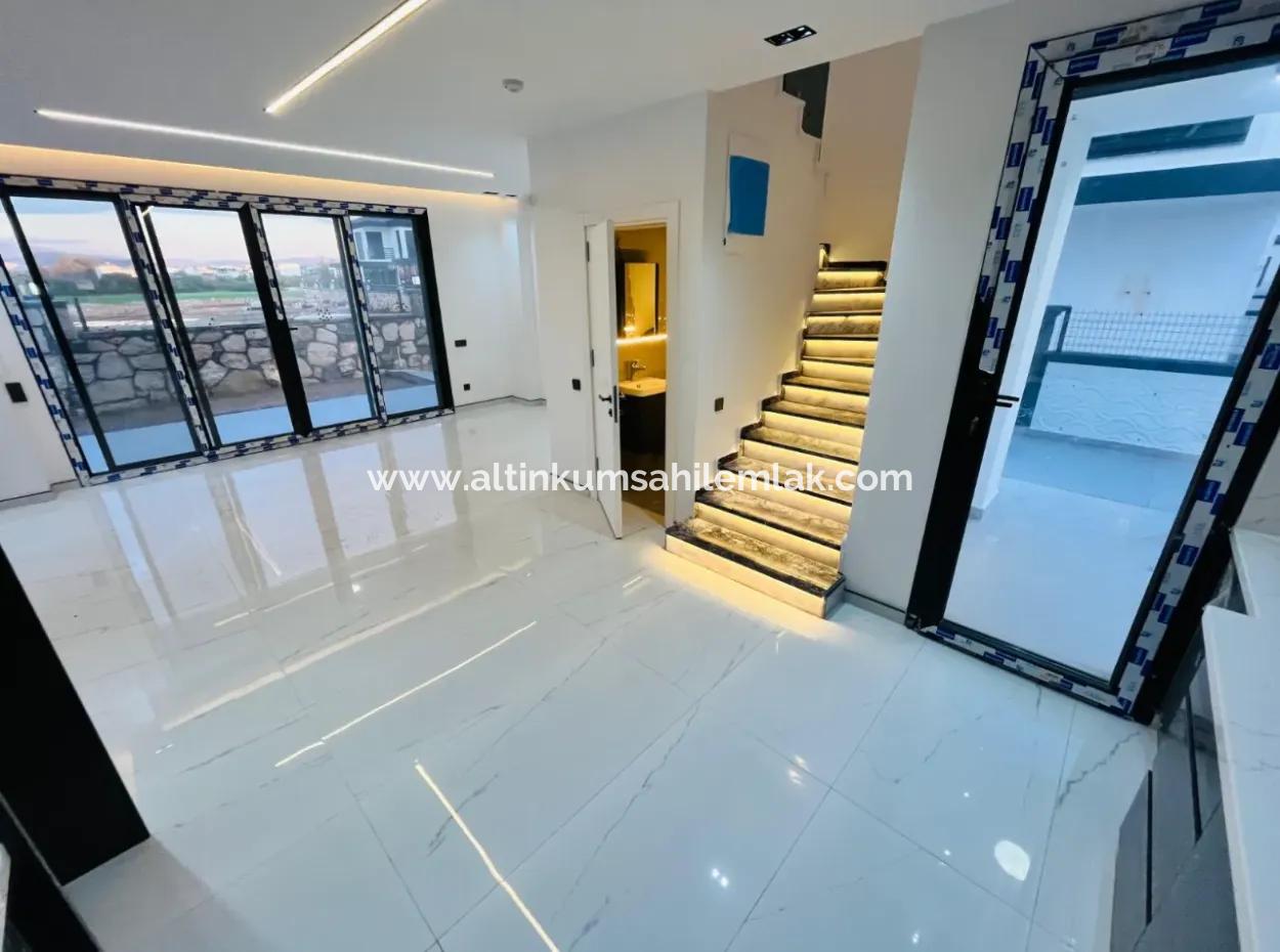Didim Altınkumda Satılık Müstakil Ev, Havuzlu 3+1 Villa