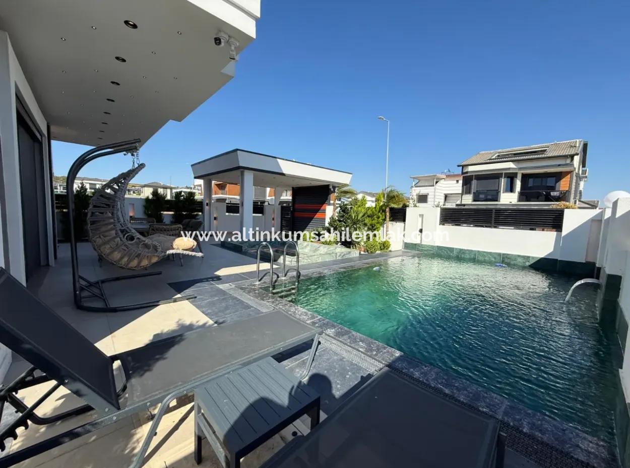 İşte O Ev!! Efeler Mah. 313 M² Arsa Üzerinde Ultra Lüks 3+1 Villa — Havuzlu • Bahçeli • Full Eşyalı