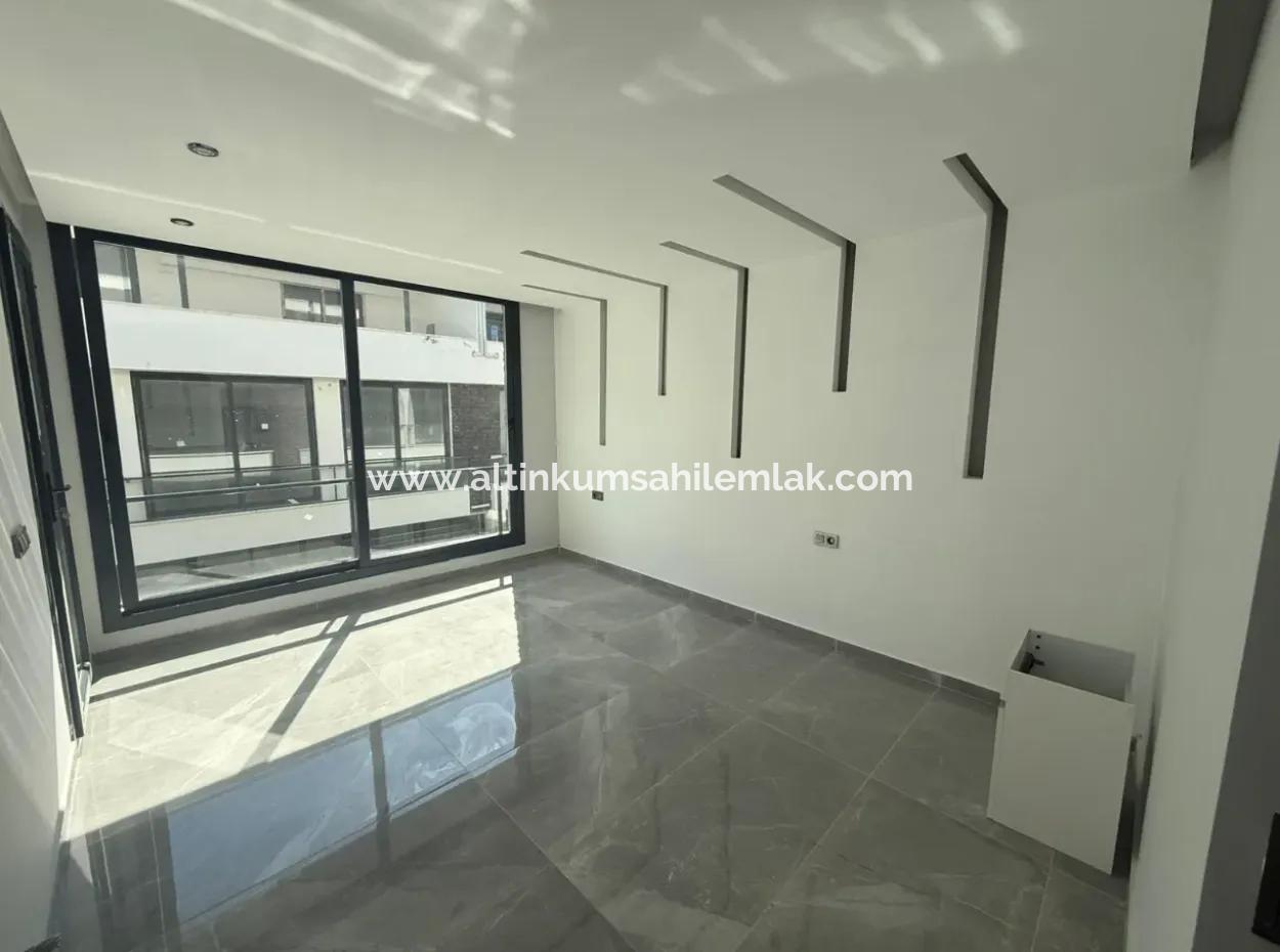 Didim Mavişehirde Satılık Havuzlu Sitede 3+1 Kelepir Villa