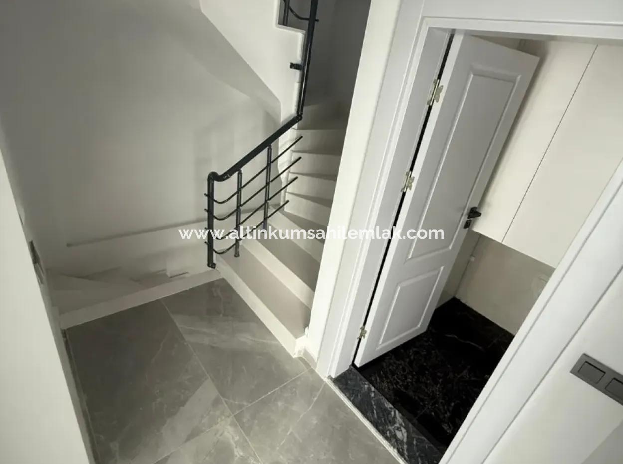 Didim Mavişehirde Satılık Havuzlu Sitede 3+1 Kelepir Villa