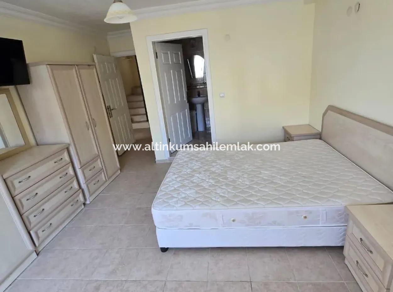 Altınkum Mahallesi’nde Satılık  5+1 Müstakil Villa