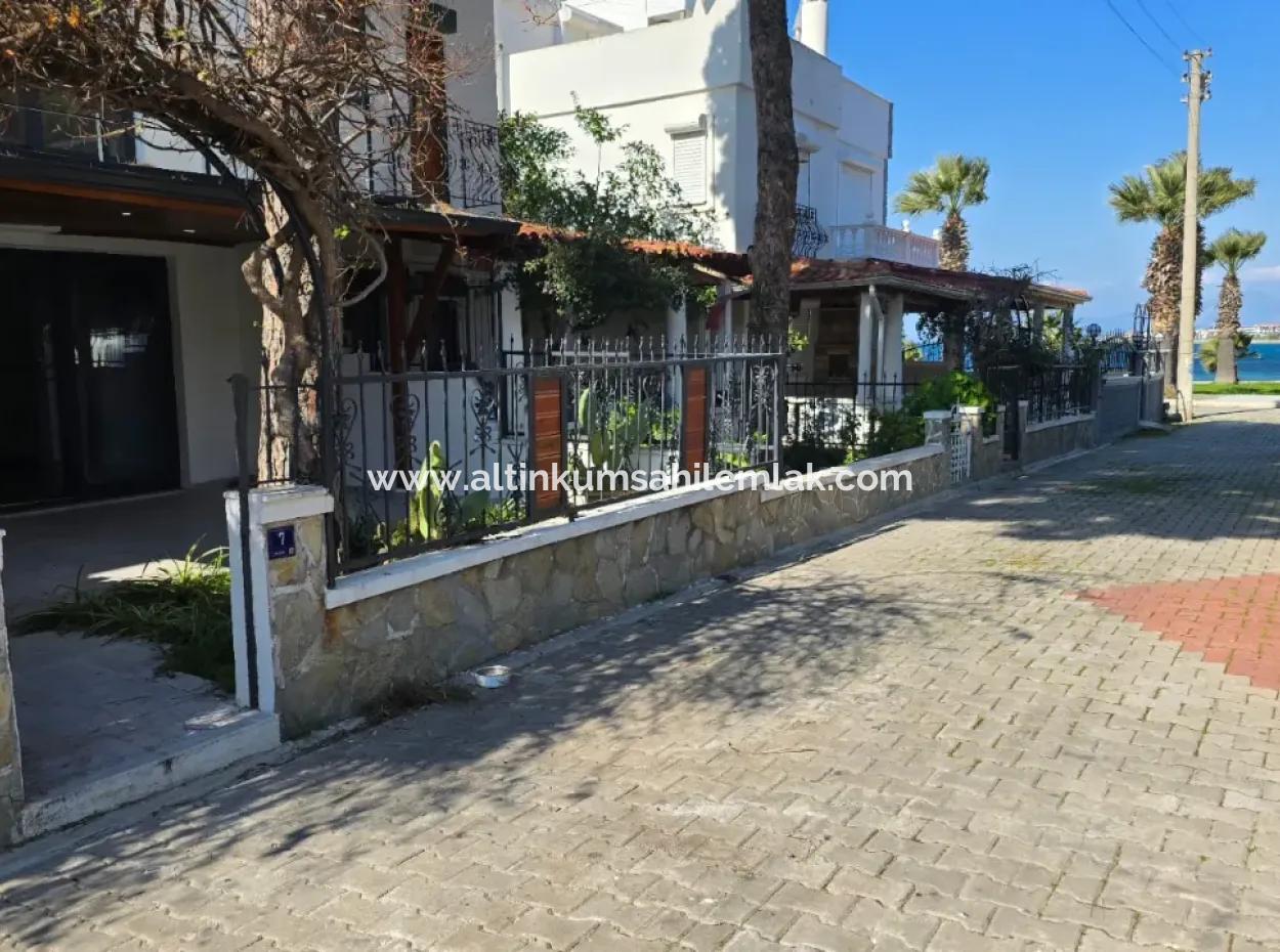 Didim Mavişehir’de Denize 100 M Satılık 3+1 Villa