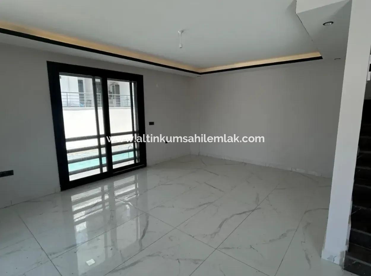 Didimde Satılık Havuzlu Site İçerisinde 3+1 Villa