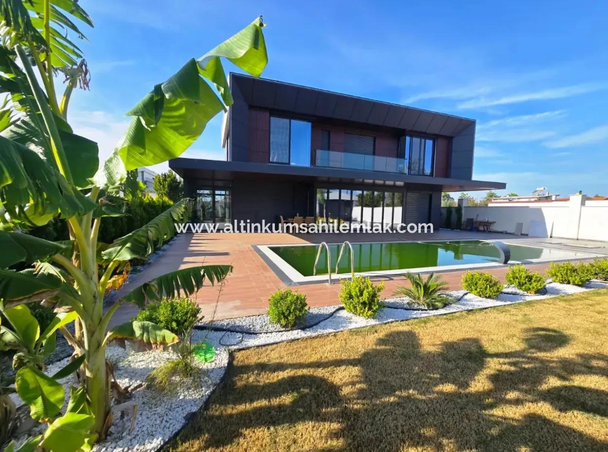 Didim Akyeniköy Yeşiltepede Satılık 5+1 Özel Villa