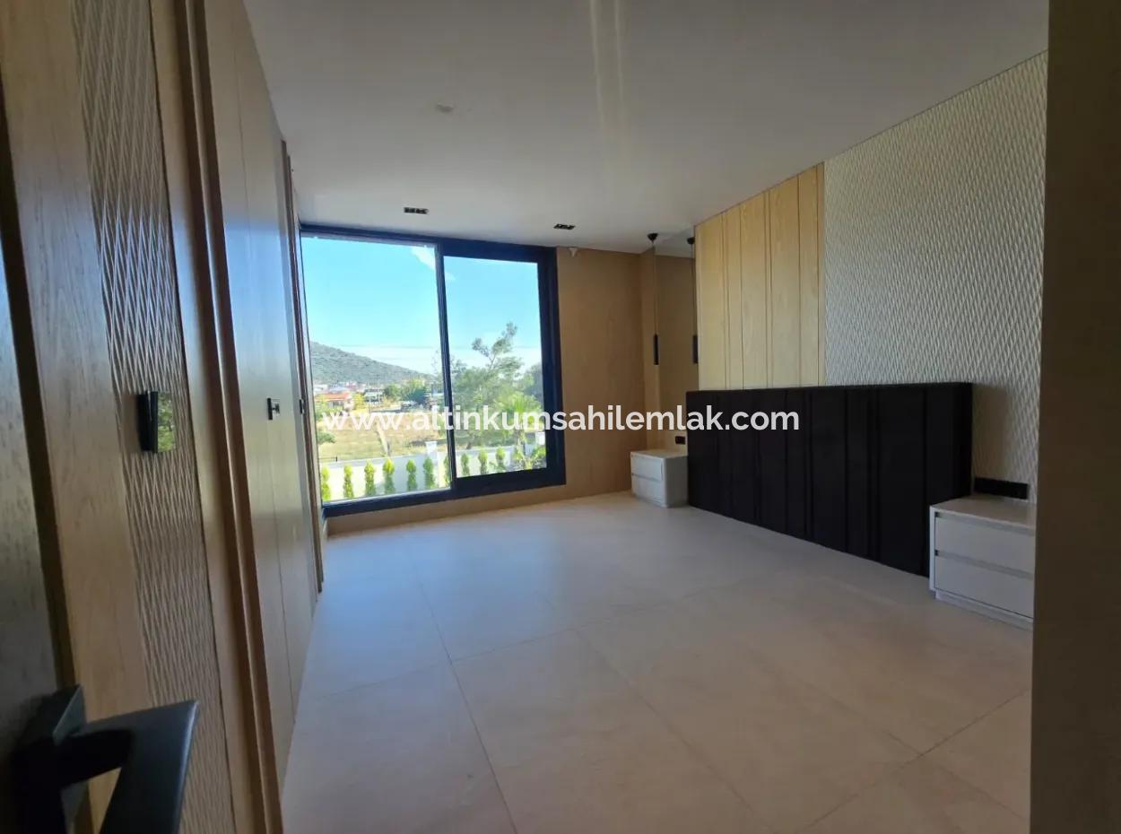 Didim Akyeniköy Yeşiltepede Satılık 5+1 Özel Villa