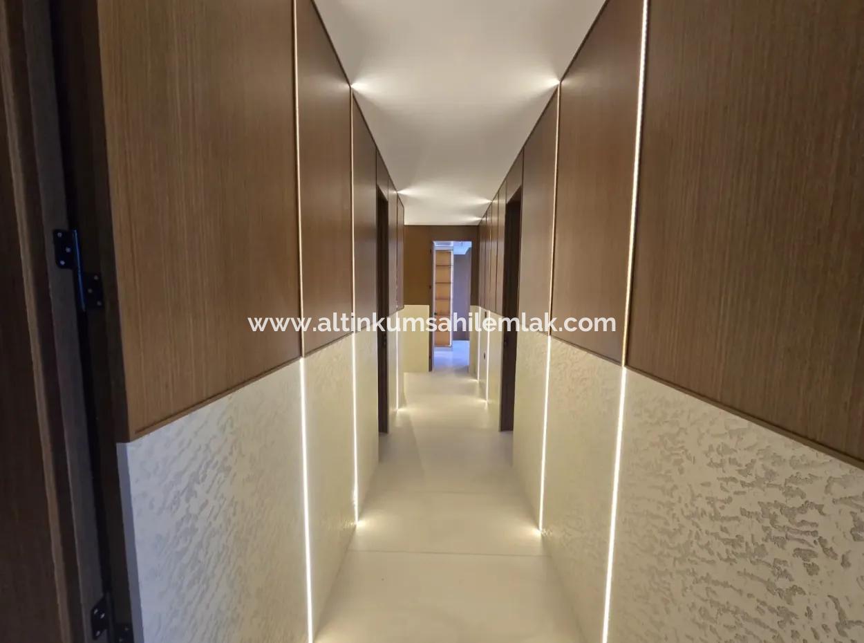 Didim Akyeniköy Yeşiltepede Satılık 5+1 Özel Villa