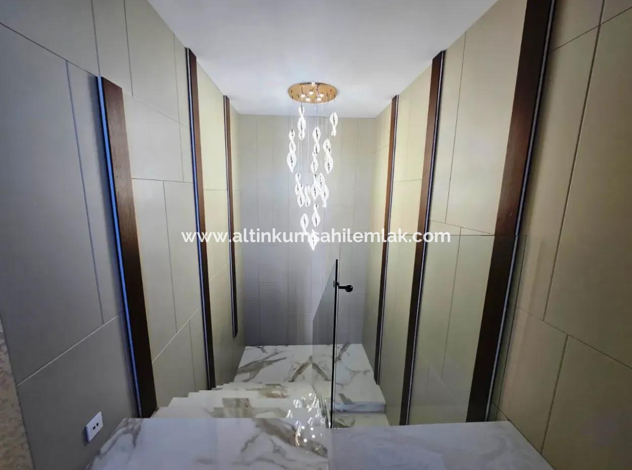 Didim Akyeniköy Yeşiltepede Satılık 5+1 Özel Villa