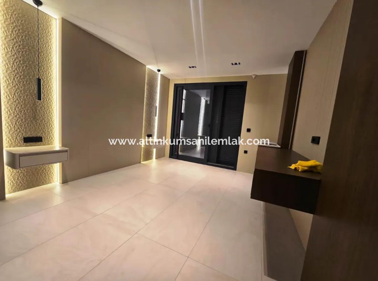 Didim Akyeniköy Yeşiltepede Satılık 5+1 Özel Villa