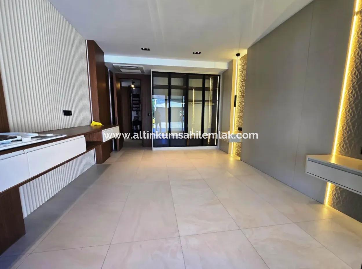 Didim Akyeniköy Yeşiltepede Satılık 5+1 Özel Villa