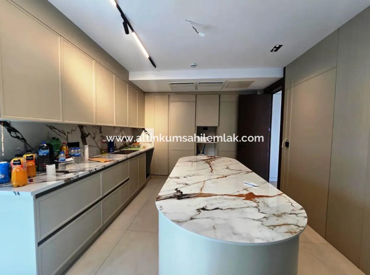 Didim Akyeniköy Yeşiltepede Satılık 5+1 Özel Villa