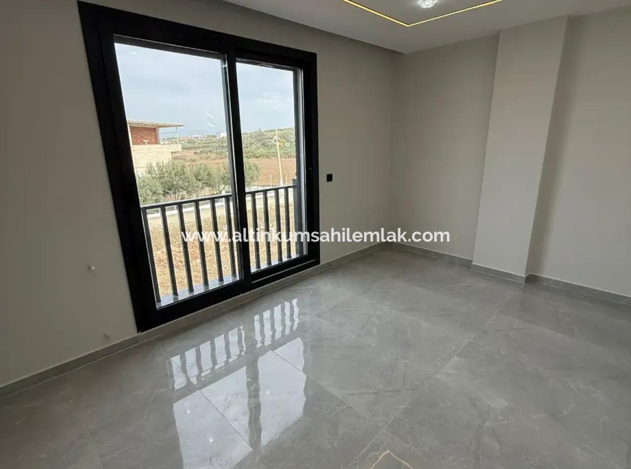 Hisar Mahallesinde Satılık 4+1 Havuzlu Villa