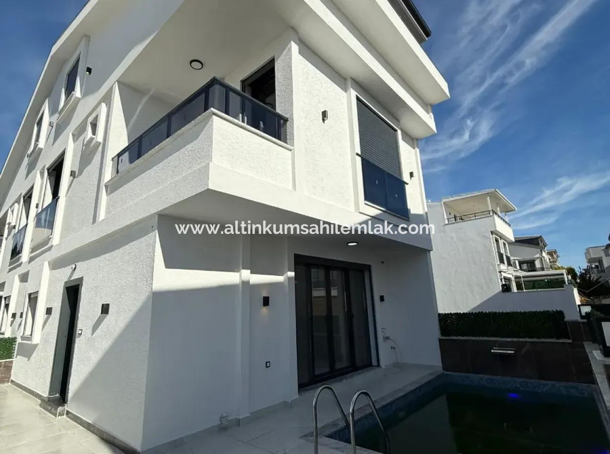 Aydın Didim Efeler Mahallesi Satılık Deniz Manzaralı • 3+1 • Havuzlu • Teraslı • Sıfır Lüks Villa