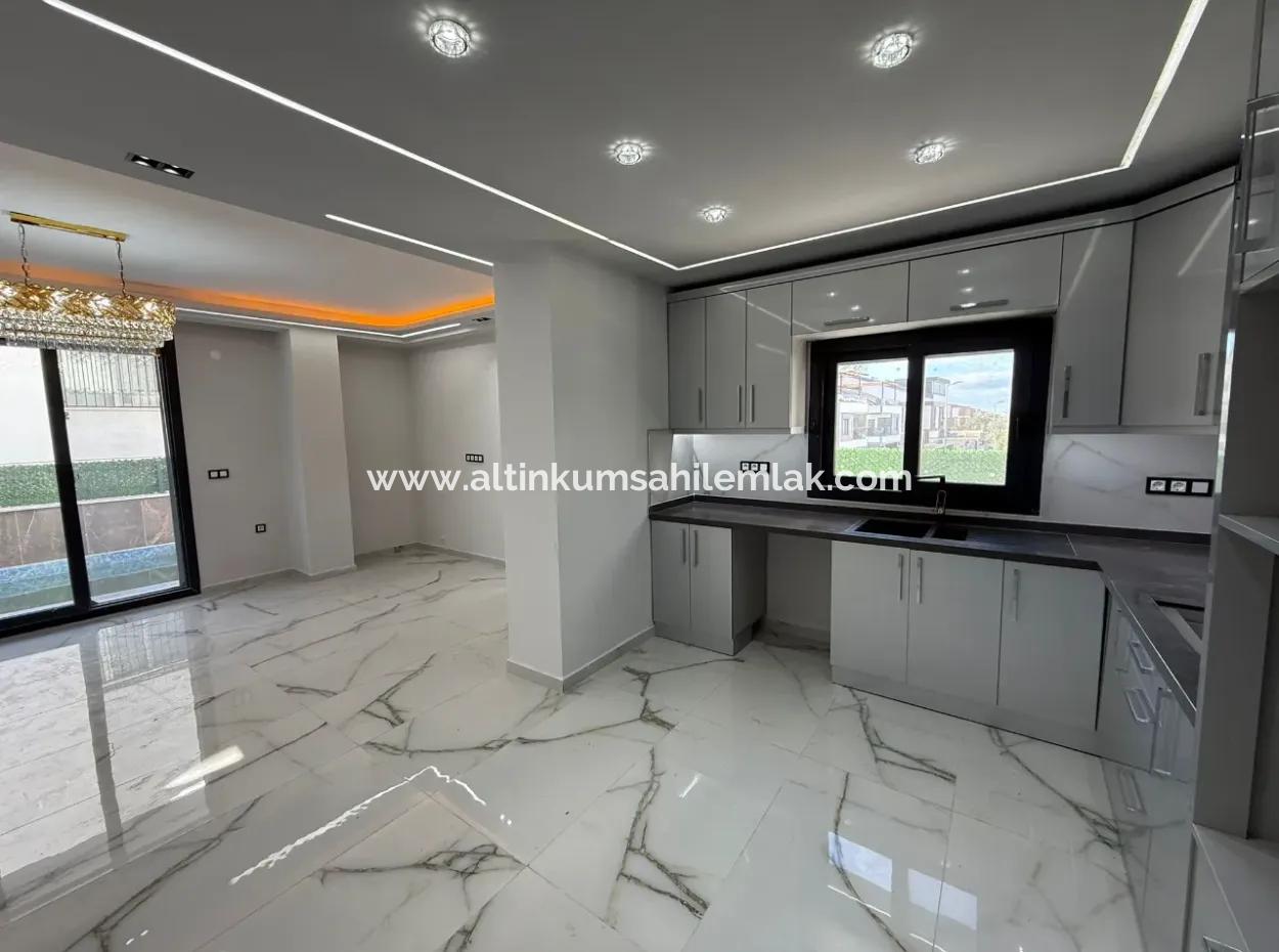 Aydın Didim Efeler Mahallesi Satılık Deniz Manzaralı • 3+1 • Havuzlu • Teraslı • Sıfır Lüks Villa