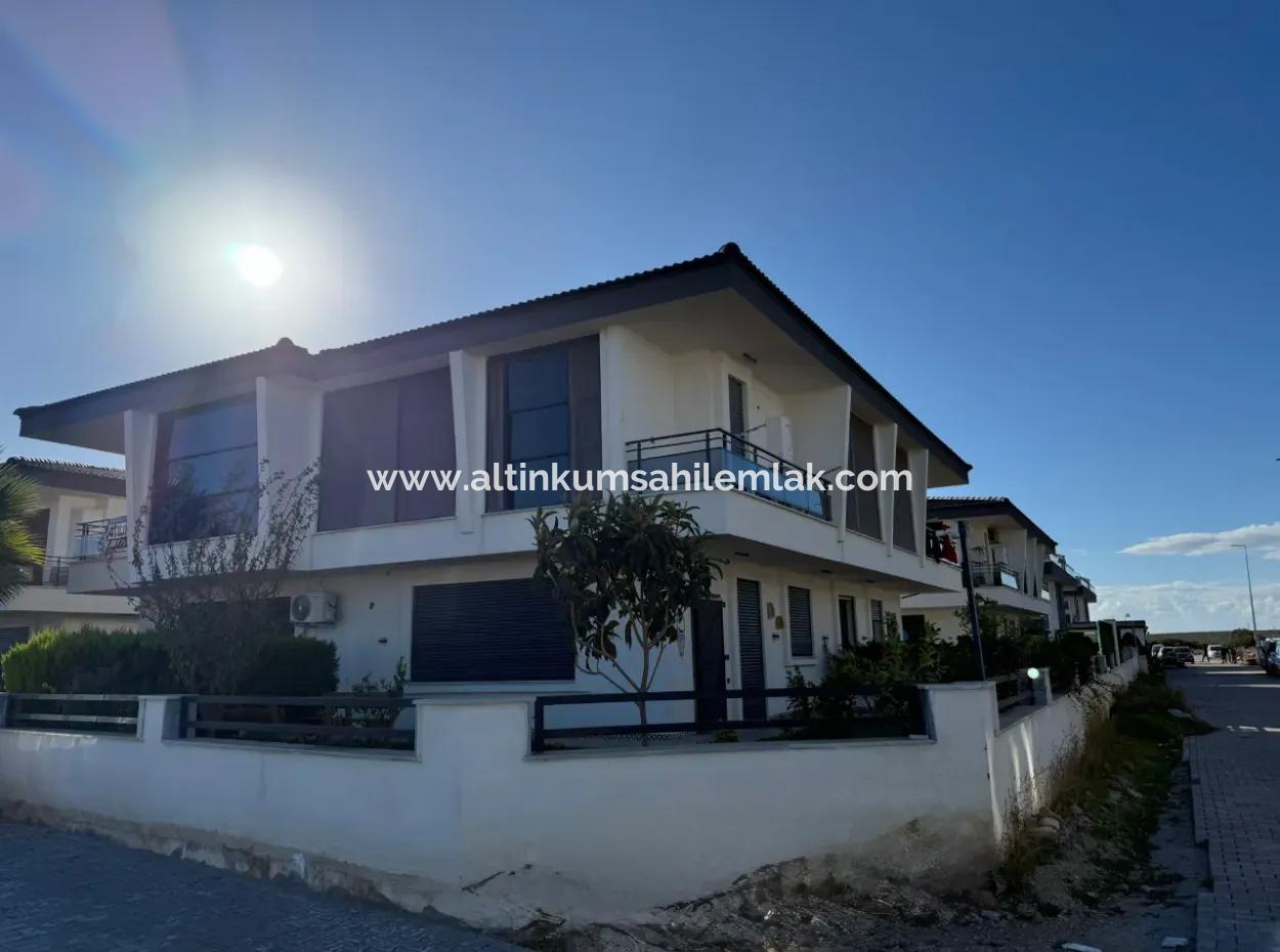 Aydın Didim Efeler Mahallesi Yerden Isıtmalı • Akıllı Sistem • Havuzlu Site İçi • 3+1 Köşe Villa